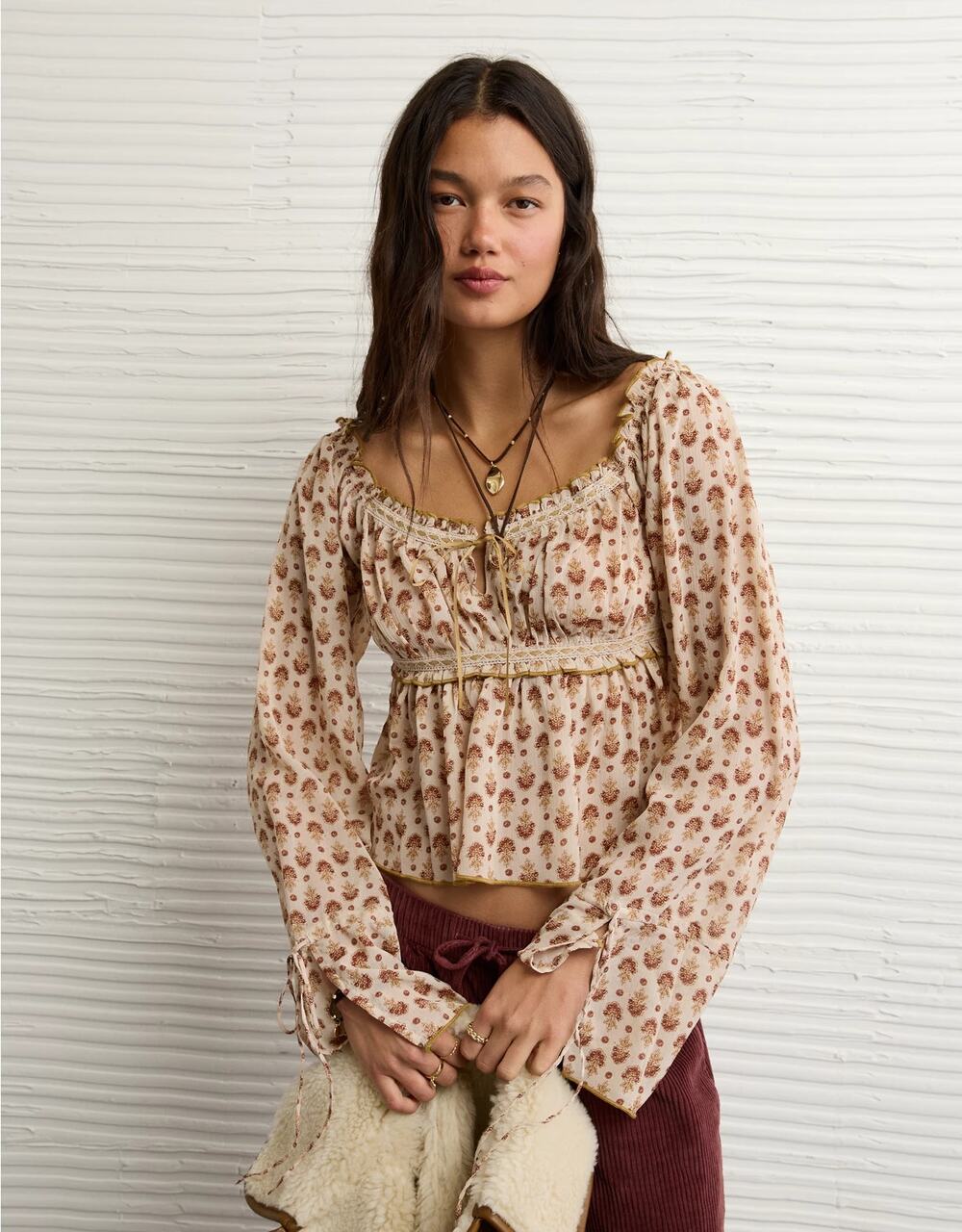 American Eagle Outfitters Floral Chiffon Ruched Blouse Cream Women's Small NWT